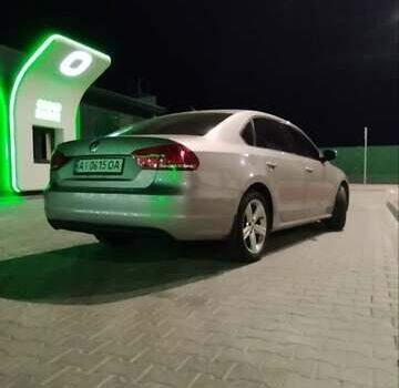 Сірий Фольксваген Пассат, об'ємом двигуна 2.48 л та пробігом 1 тис. км за 10500 $, фото 4 на Automoto.ua