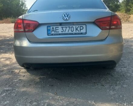 Фольксваген Пассат 2012 у Кривому Розі на Automoto.ua Сірий Фольксваген Пассат, об'ємом двигуна 2.5 л та пробігом 190 тис. км за 11693 $, фото 4 на Automoto.ua