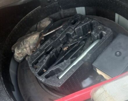 Фольксваген Пассат 2012 у Кривому Розі на Automoto.ua Сірий Фольксваген Пассат, об'ємом двигуна 2.5 л та пробігом 190 тис. км за 11693 $, фото 6 на Automoto.ua