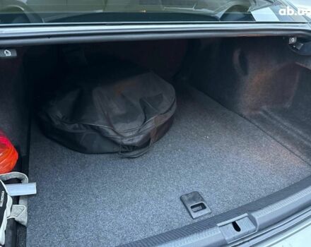 Серый Фольксваген Пассат, объемом двигателя 2.5 л и пробегом 156 тыс. км за 10990 $, фото 13 на Automoto.ua