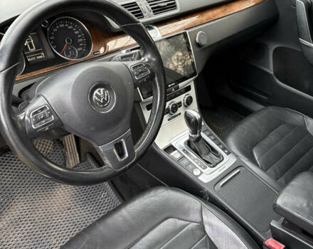 Серый Фольксваген Пассат, объемом двигателя 1.97 л и пробегом 285 тыс. км за 10900 $, фото 7 на Automoto.ua