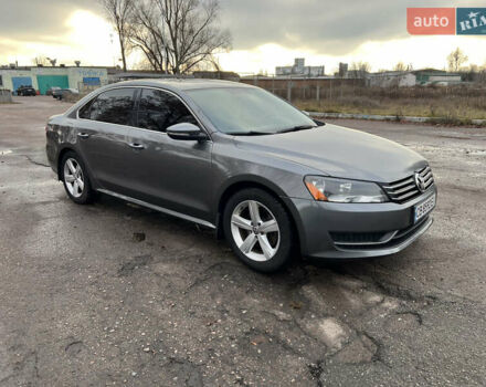 Серый Фольксваген Пассат, объемом двигателя 2.5 л и пробегом 163 тыс. км за 9200 $, фото 18 на Automoto.ua