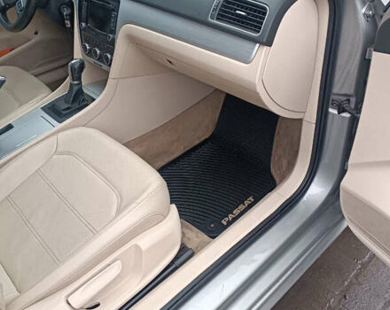 Серый Фольксваген Пассат, объемом двигателя 2.48 л и пробегом 197 тыс. км за 9999 $, фото 16 на Automoto.ua