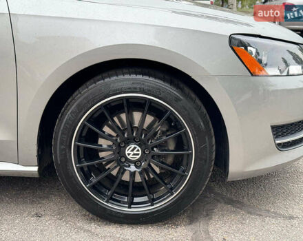 Сірий Фольксваген Пассат, об'ємом двигуна 2.5 л та пробігом 253 тис. км за 10490 $, фото 9 на Automoto.ua