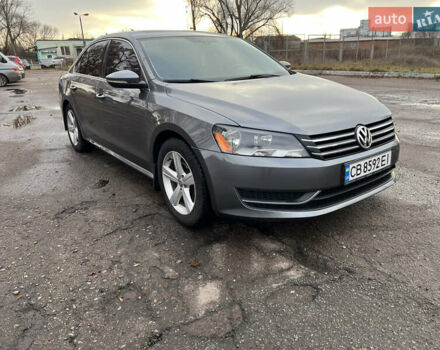 Серый Фольксваген Пассат, объемом двигателя 2.5 л и пробегом 163 тыс. км за 9200 $, фото 21 на Automoto.ua
