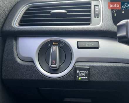 Серый Фольксваген Пассат, объемом двигателя 2.5 л и пробегом 163 тыс. км за 9200 $, фото 39 на Automoto.ua