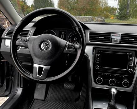 Серый Фольксваген Пассат, объемом двигателя 2.5 л и пробегом 195 тыс. км за 10700 $, фото 11 на Automoto.ua