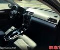 Серый Фольксваген Пассат, объемом двигателя 2.5 л и пробегом 289 тыс. км за 9500 $, фото 7 на Automoto.ua