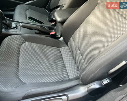 Серый Фольксваген Пассат, объемом двигателя 2.48 л и пробегом 243 тыс. км за 6700 $, фото 16 на Automoto.ua