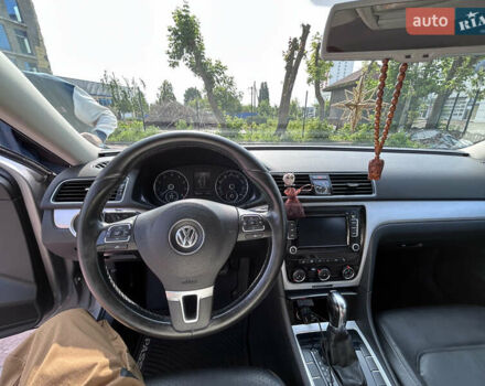 Серый Фольксваген Пассат, объемом двигателя 2.5 л и пробегом 266 тыс. км за 9500 $, фото 9 на Automoto.ua