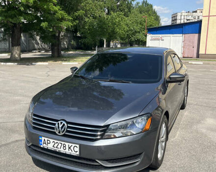 Серый Фольксваген Пассат, объемом двигателя 2.48 л и пробегом 275 тыс. км за 9500 $, фото 4 на Automoto.ua