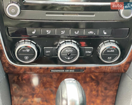 Фольксваген Пассат 2012 в Нововолынск на Automoto.ua Серый Фольксваген Пассат, объемом двигателя 1.97 л и пробегом 197 тыс. км за 12800 $, фото 33 на Automoto.ua