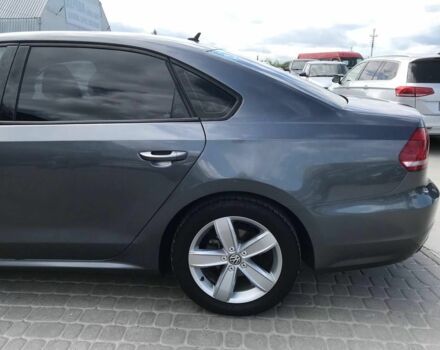 Серый Фольксваген Пассат, объемом двигателя 2.5 л и пробегом 142 тыс. км за 9490 $, фото 8 на Automoto.ua