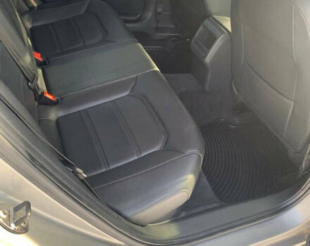 Серый Фольксваген Пассат, объемом двигателя 2.5 л и пробегом 228 тыс. км за 11099 $, фото 6 на Automoto.ua