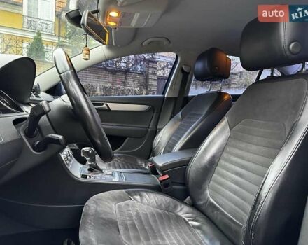 Сірий Фольксваген Пассат, об'ємом двигуна 1.8 л та пробігом 249 тис. км за 9390 $, фото 24 на Automoto.ua