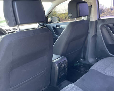 Серый Фольксваген Пассат, объемом двигателя 1.6 л и пробегом 283 тыс. км за 9700 $, фото 9 на Automoto.ua