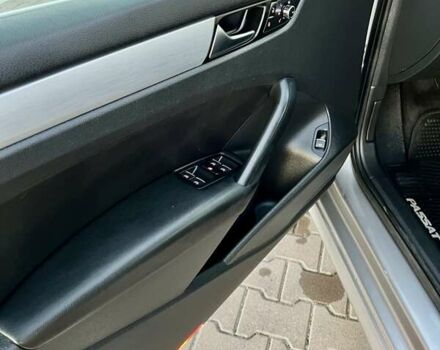 Серый Фольксваген Пассат, объемом двигателя 2.48 л и пробегом 215 тыс. км за 9950 $, фото 13 на Automoto.ua