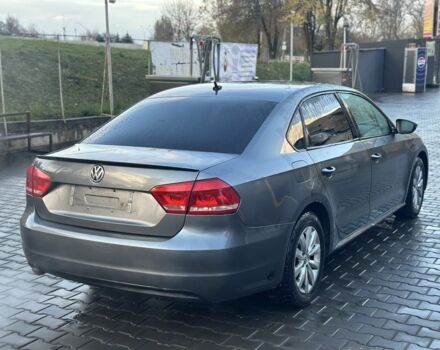 Серый Фольксваген Пассат, объемом двигателя 2.5 л и пробегом 180 тыс. км за 8700 $, фото 2 на Automoto.ua