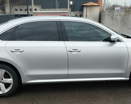 Серый Фольксваген Пассат, объемом двигателя 2.5 л и пробегом 196 тыс. км за 10500 $, фото 6 на Automoto.ua