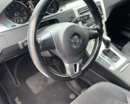 Фольксваген Пассат 2012 в Коростене на Automoto.ua Серый Фольксваген Пассат, объемом двигателя 1.8 л и пробегом 159 тыс. км за 10750 $, фото 19 на Automoto.ua