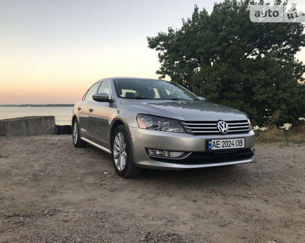 Серый Фольксваген Пассат, объемом двигателя 2.5 л и пробегом 133 тыс. км за 11111 $, фото 29 на Automoto.ua
