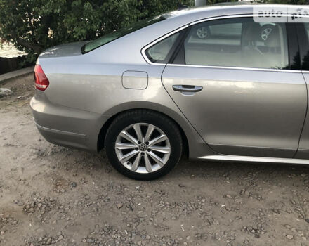 Серый Фольксваген Пассат, объемом двигателя 2.5 л и пробегом 133 тыс. км за 11111 $, фото 33 на Automoto.ua