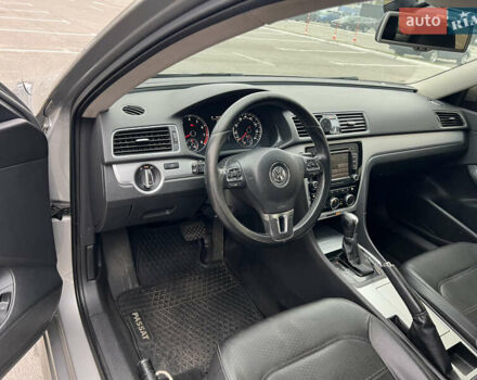 Сірий Фольксваген Пассат, об'ємом двигуна 2.48 л та пробігом 290 тис. км за 9300 $, фото 8 на Automoto.ua