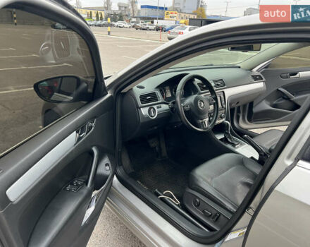 Сірий Фольксваген Пассат, об'ємом двигуна 2.48 л та пробігом 290 тис. км за 9300 $, фото 10 на Automoto.ua