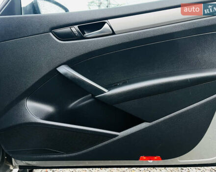 Серый Фольксваген Пассат, объемом двигателя 2.5 л и пробегом 254 тыс. км за 8700 $, фото 20 на Automoto.ua