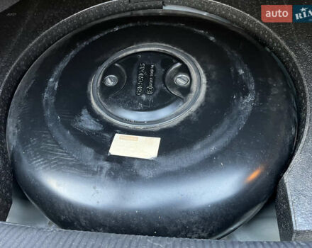 Сірий Фольксваген Пассат, об'ємом двигуна 2.5 л та пробігом 150 тис. км за 11700 $, фото 10 на Automoto.ua