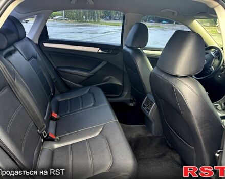 Серый Фольксваген Пассат, объемом двигателя 2.5 л и пробегом 226 тыс. км за 10500 $, фото 6 на Automoto.ua