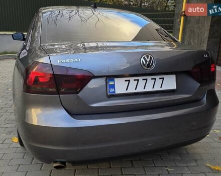 Серый Фольксваген Пассат, объемом двигателя 2.5 л и пробегом 241 тыс. км за 7450 $, фото 7 на Automoto.ua