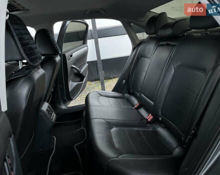 Сірий Фольксваген Пассат, об'ємом двигуна 2.5 л та пробігом 290 тис. км за 8999 $, фото 19 на Automoto.ua