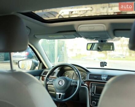 Серый Фольксваген Пассат, объемом двигателя 2.5 л и пробегом 140 тыс. км за 9900 $, фото 32 на Automoto.ua