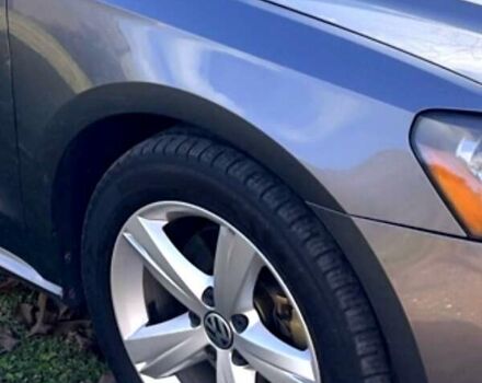 Сірий Фольксваген Пассат, об'ємом двигуна 2 л та пробігом 191 тис. км за 14700 $, фото 4 на Automoto.ua