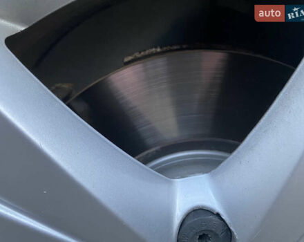 Сірий Фольксваген Пассат, об'ємом двигуна 2.48 л та пробігом 226 тис. км за 11000 $, фото 10 на Automoto.ua