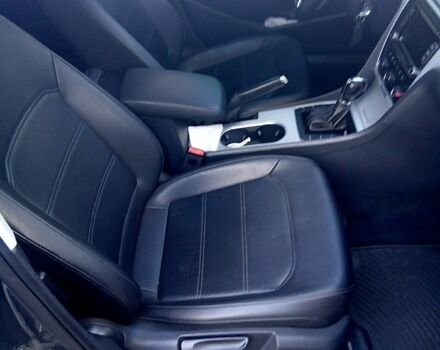 Сірий Фольксваген Пассат, об'ємом двигуна 2.5 л та пробігом 268 тис. км за 9750 $, фото 4 на Automoto.ua