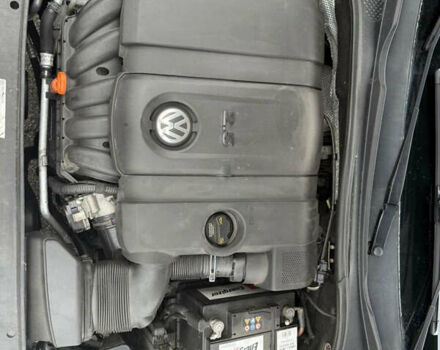 Сірий Фольксваген Пассат, об'ємом двигуна 2.5 л та пробігом 227 тис. км за 10800 $, фото 20 на Automoto.ua