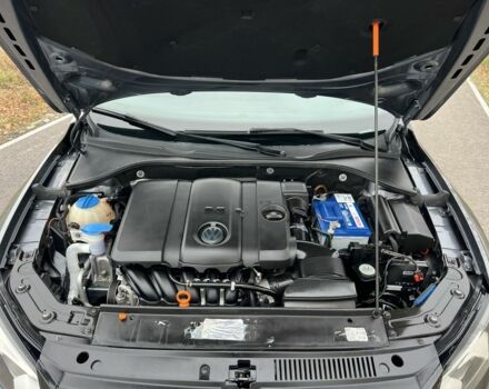 Серый Фольксваген Пассат, объемом двигателя 2.5 л и пробегом 159 тыс. км за 10800 $, фото 16 на Automoto.ua