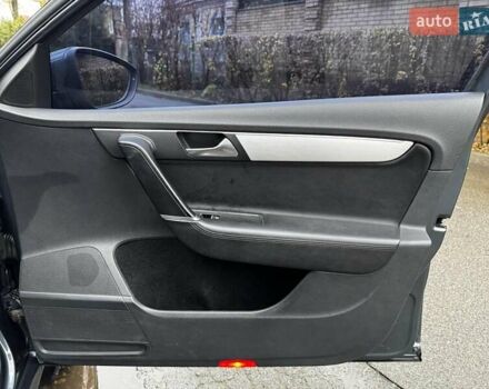 Сірий Фольксваген Пассат, об'ємом двигуна 1.8 л та пробігом 249 тис. км за 9390 $, фото 30 на Automoto.ua