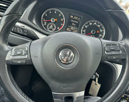 Сірий Фольксваген Пассат, об'ємом двигуна 2.5 л та пробігом 145 тис. км за 9000 $, фото 13 на Automoto.ua