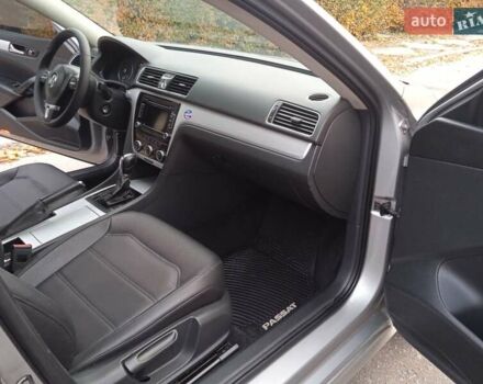 Сірий Фольксваген Пассат, об'ємом двигуна 2.5 л та пробігом 216 тис. км за 9800 $, фото 12 на Automoto.ua