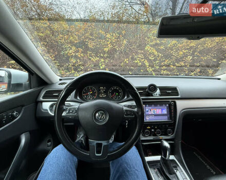 Серый Фольксваген Пассат, объемом двигателя 2.5 л и пробегом 178 тыс. км за 11200 $, фото 6 на Automoto.ua