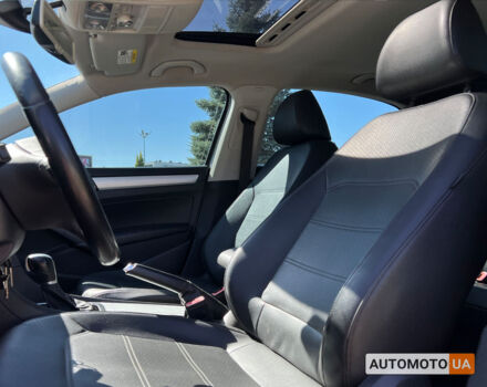 Фольксваген Пассат 2012 в Львове на Automoto.ua Серый Фольксваген Пассат, объемом двигателя 2.5 л и пробегом 224 тыс. км за 9999 $, фото 13 на Automoto.ua