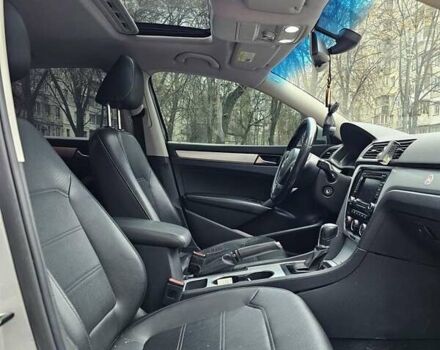 Серый Фольксваген Пассат, объемом двигателя 2.5 л и пробегом 192 тыс. км за 8700 $, фото 14 на Automoto.ua