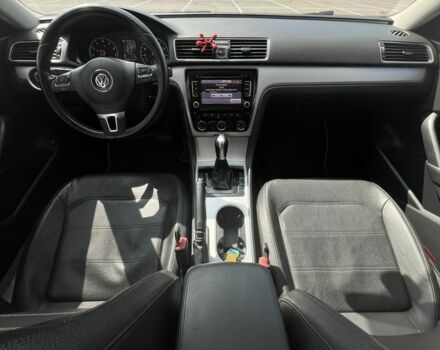 Серый Фольксваген Пассат, объемом двигателя 2.5 л и пробегом 193 тыс. км за 9400 $, фото 15 на Automoto.ua