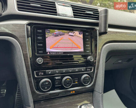 Сірий Фольксваген Пассат, об'ємом двигуна 2.5 л та пробігом 253 тис. км за 10490 $, фото 20 на Automoto.ua