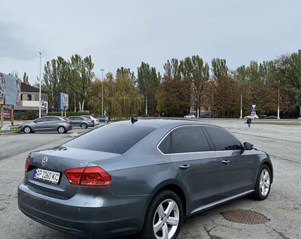 Фольксваген Пассат 2012 в Запорожье на Automoto.ua Серый Фольксваген Пассат, объемом двигателя 2.48 л и пробегом 228 тыс. км за 9900 $, фото 4 на Automoto.ua