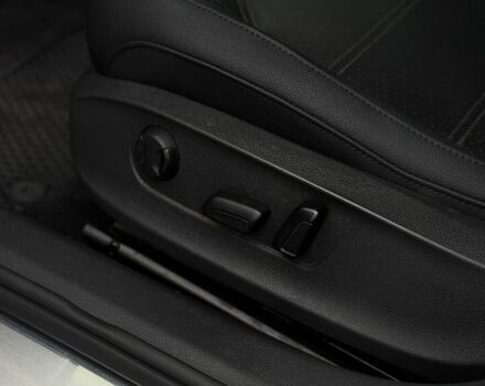 Серый Фольксваген Пассат, объемом двигателя 2.5 л и пробегом 245 тыс. км за 10600 $, фото 9 на Automoto.ua