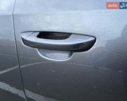 Сірий Фольксваген Пассат, об'ємом двигуна 2.5 л та пробігом 214 тис. км за 9500 $, фото 8 на Automoto.ua